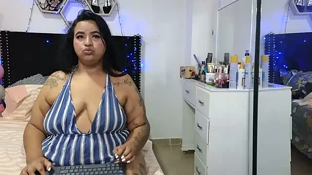 charlotte_077 – Naživo XXX chat