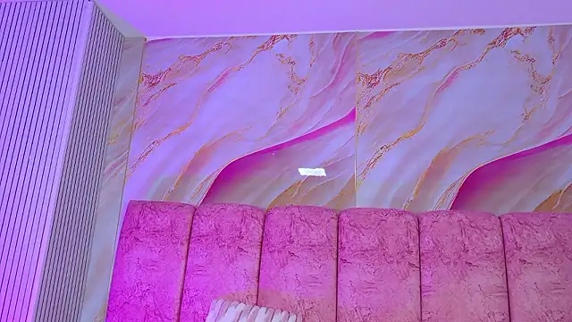 emmacurvy's Live XXX Chat