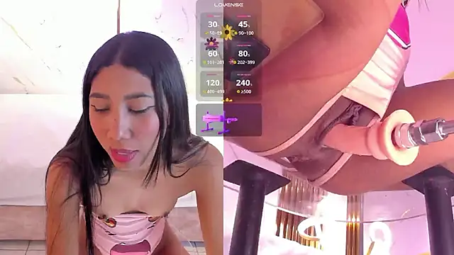 Chatroom XXX en direct de CandyRouse__