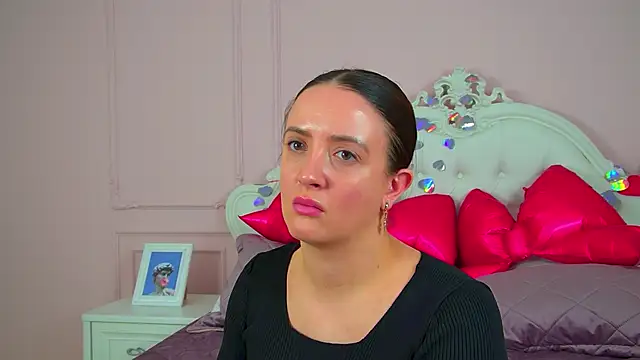 ElinaBellucci Obrolan Langsung XXX