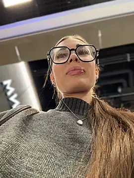 Charming_RittaのライブXXXチャット