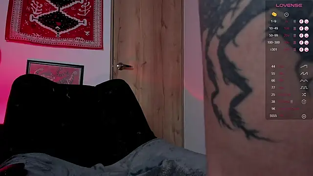 TigerStripes1_ 라이브 XXX 채팅