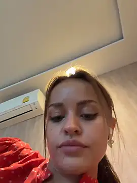 AngelinaTeller Adlı Modelin Canlı XXX Sohbeti