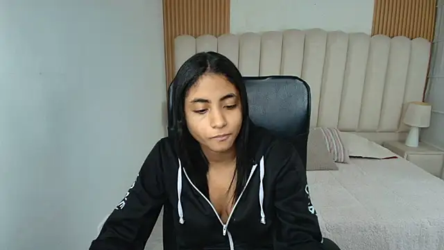 shaneelle live XXX chat