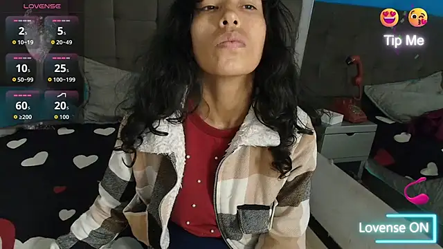 แชท XXX สดของ karolinee_66_