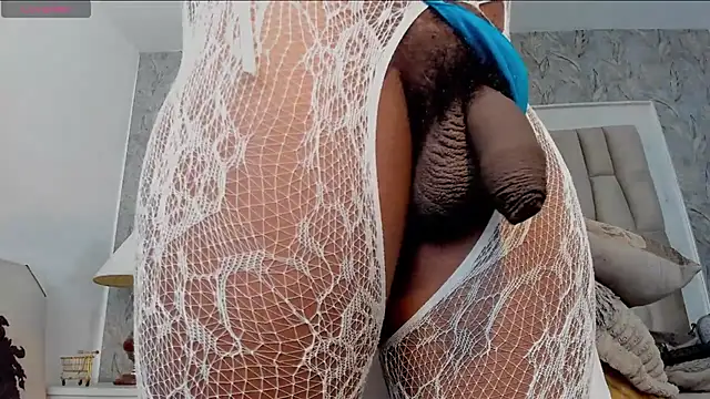 bigblacktransxxx's Live XXX Chat