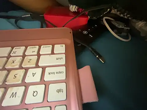 Brooke012 élő XXX-chatje