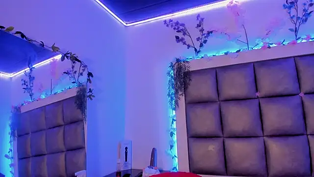 abbiecollins_js Chat XXX in diretta