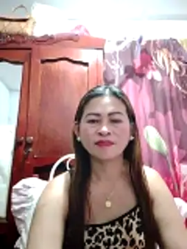 Pokazy przed kamerką – merr_ann123