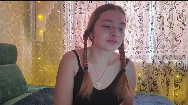 Chat +18 de SweetLiaison ao vivo