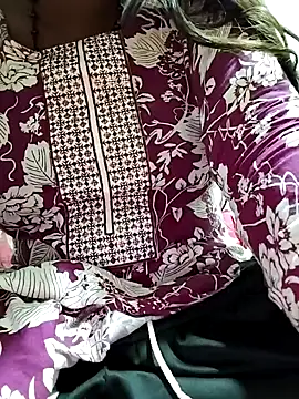 Онлайн чат XXX SRIDEVI55446