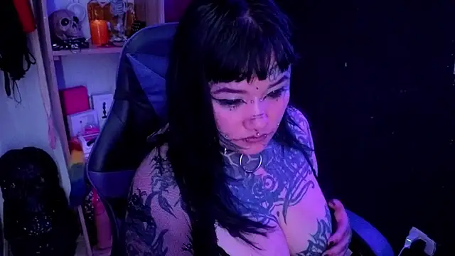 aradia_66 Chat XXX in diretta