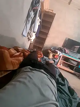 __Madarchod__ webkamerás műsora