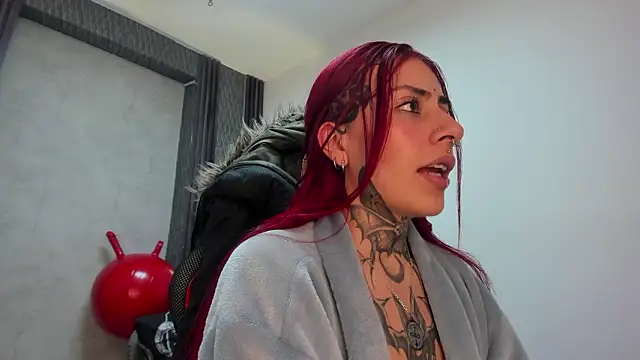 selene_red_'s Webcam Show