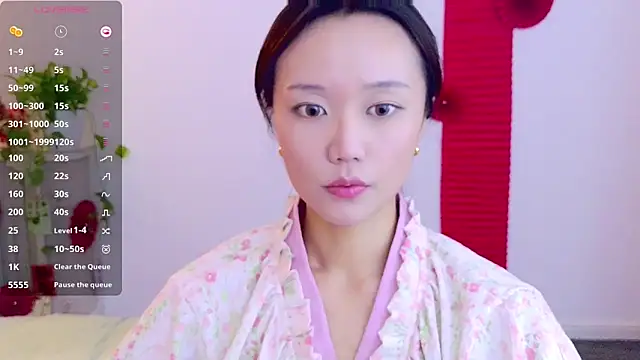 Nitamade79 Adlı Modelin Canlı XXX Sohbeti