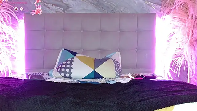 mya_blaze's Live XXX Chat