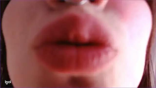 Lexi_Bottom 라이브 XXX 채팅