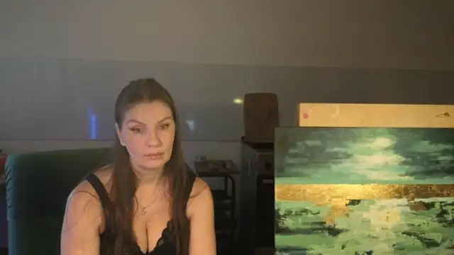 NoNudeElie's Live XXX Chat