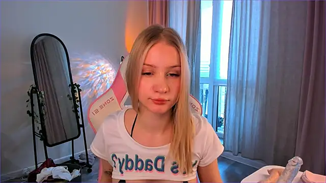 Eva_Davi Adlı Modelin Canlı XXX Sohbeti