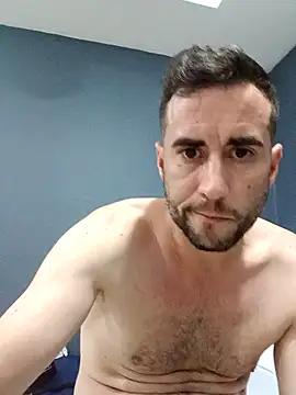 HotMan69- Chat XXX live