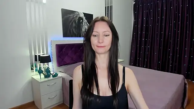 NikaHoney élő XXX-chatje