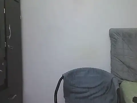 AlphaLatinoBear Chat XXX live