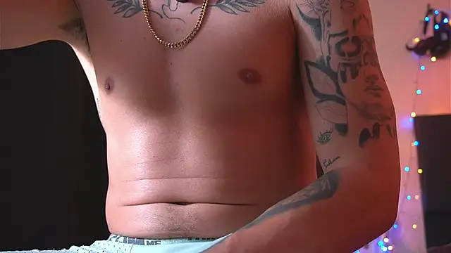 AlphaMasterXxx Chat XXX live