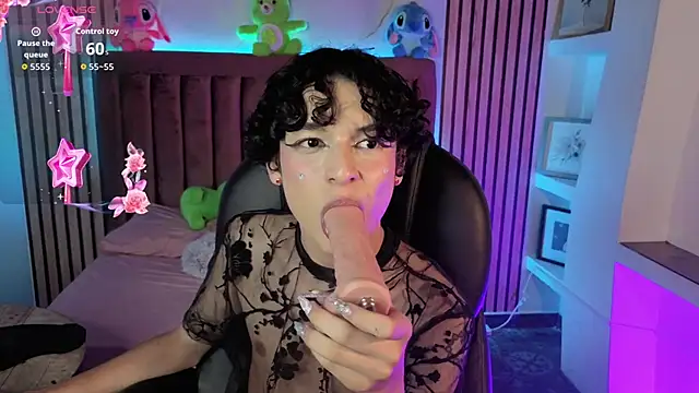 SthepanodiMonacoのウェブカメラショー