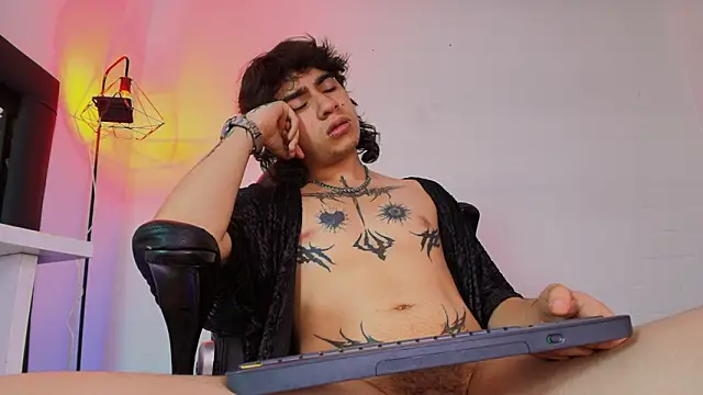 Axell_Kussh Chat XXX live