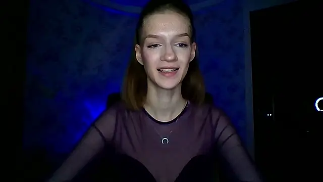 Chrissy_Joyful Adlı Modelin Canlı XXX Sohbeti