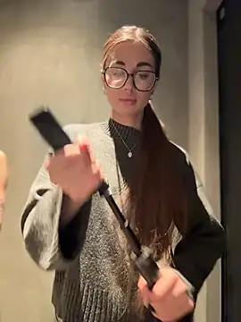 Charming_Ritta Adlı Modelin Canlı XXX Sohbeti