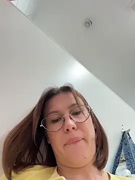 دردشة RinaCat الجنسية المباشرة