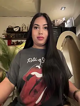 BigDominaMia Adlı Modelin Web Kamerası Şovu