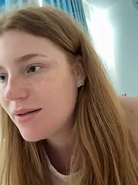 SunnyGrinn Live XXX chat