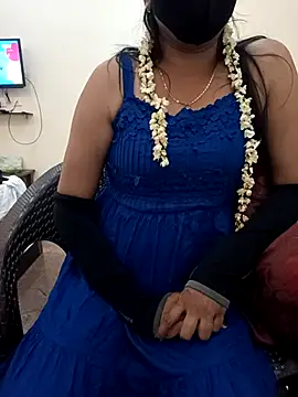 jasminetaml: διαδικτυακό σόου στην κάμερα