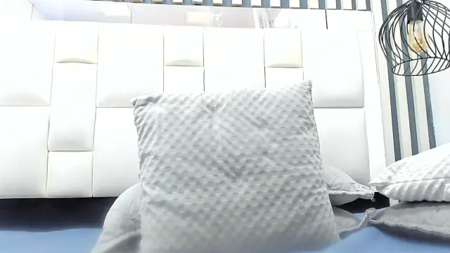 Онлайн чат XXX camila__herrera