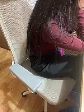 Mina048 在線直播表演