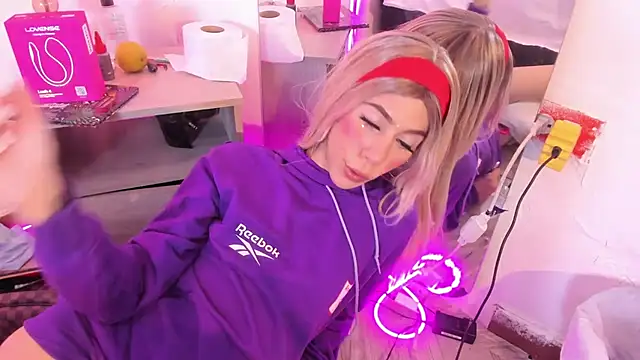 Živý XXX chat Darlyn_tenderhot__