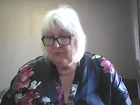 Alexia64231's Webcam Show