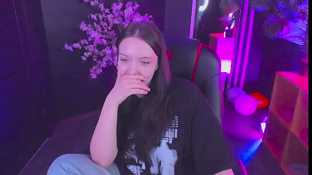 Emily_tenderのライブXXXチャット