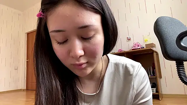 YourMiIa's Live XXX Chat