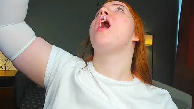 EthalCarlsqq Adlı Modelin Canlı XXX Sohbeti