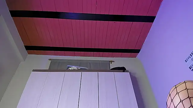 Chat +18 de ViolettM ao vivo