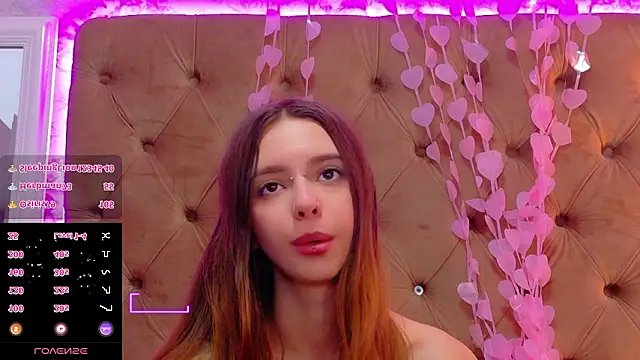 XXX chat uživo modela CoraVex