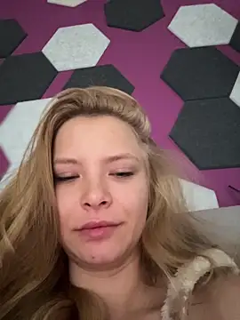 AnastasiaAniess élő XXX-chatje