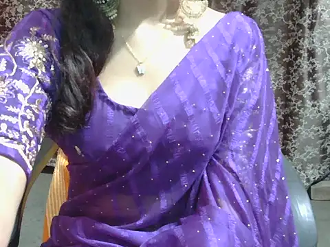 Adorable_Ayesha Adlı Modelin Web Kamerası Şovu