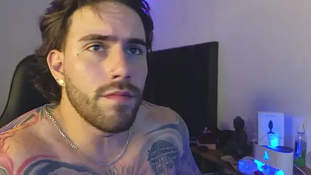 Ades_Lowe 在線直播表演