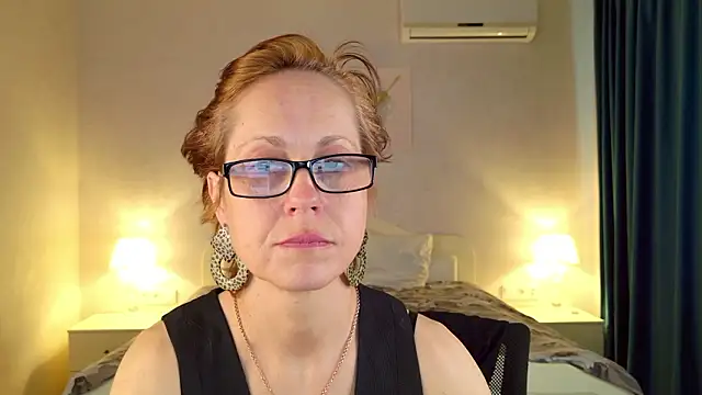 LioraWeiss Chat XXX in diretta