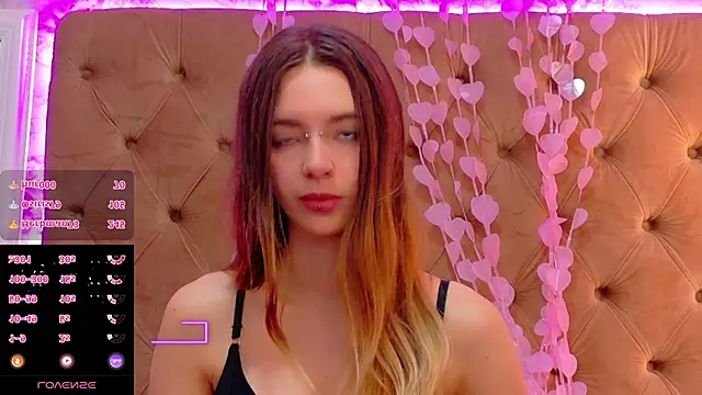 CoraVex's Live XXX Chat