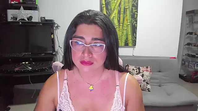 Khalifa_Gold Chat XXX live